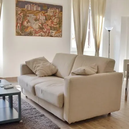 Domitilla - Luxury In The Heart Of Apartamento *