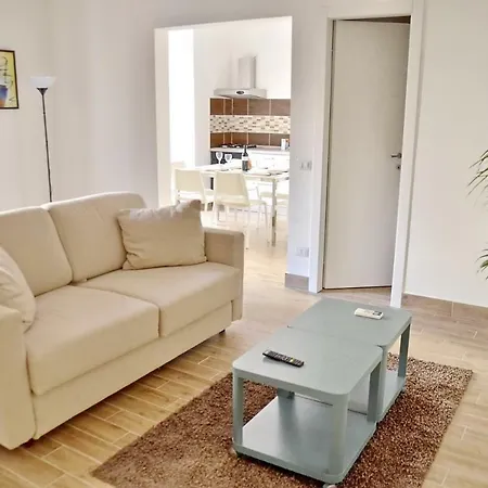 Domitilla - Luxury In The Heart Of Apartamento