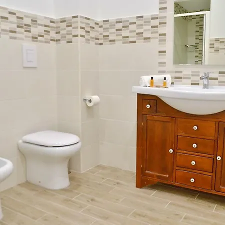 Apartment Domitilla - Luxury In The Heart Of