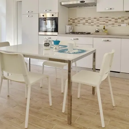 Domitilla - Luxury In The Heart Of Apartment Rome